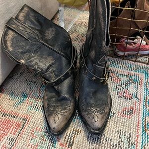 Low wish star Golden goose boot